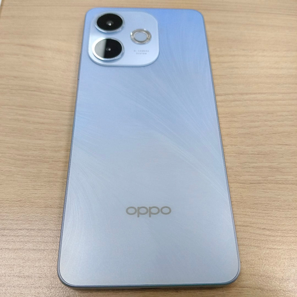 CELULAR OPPO  A5 PRO CPH2711 (2025) 256 GB 8 GB RAM (SEMINUEVO)
