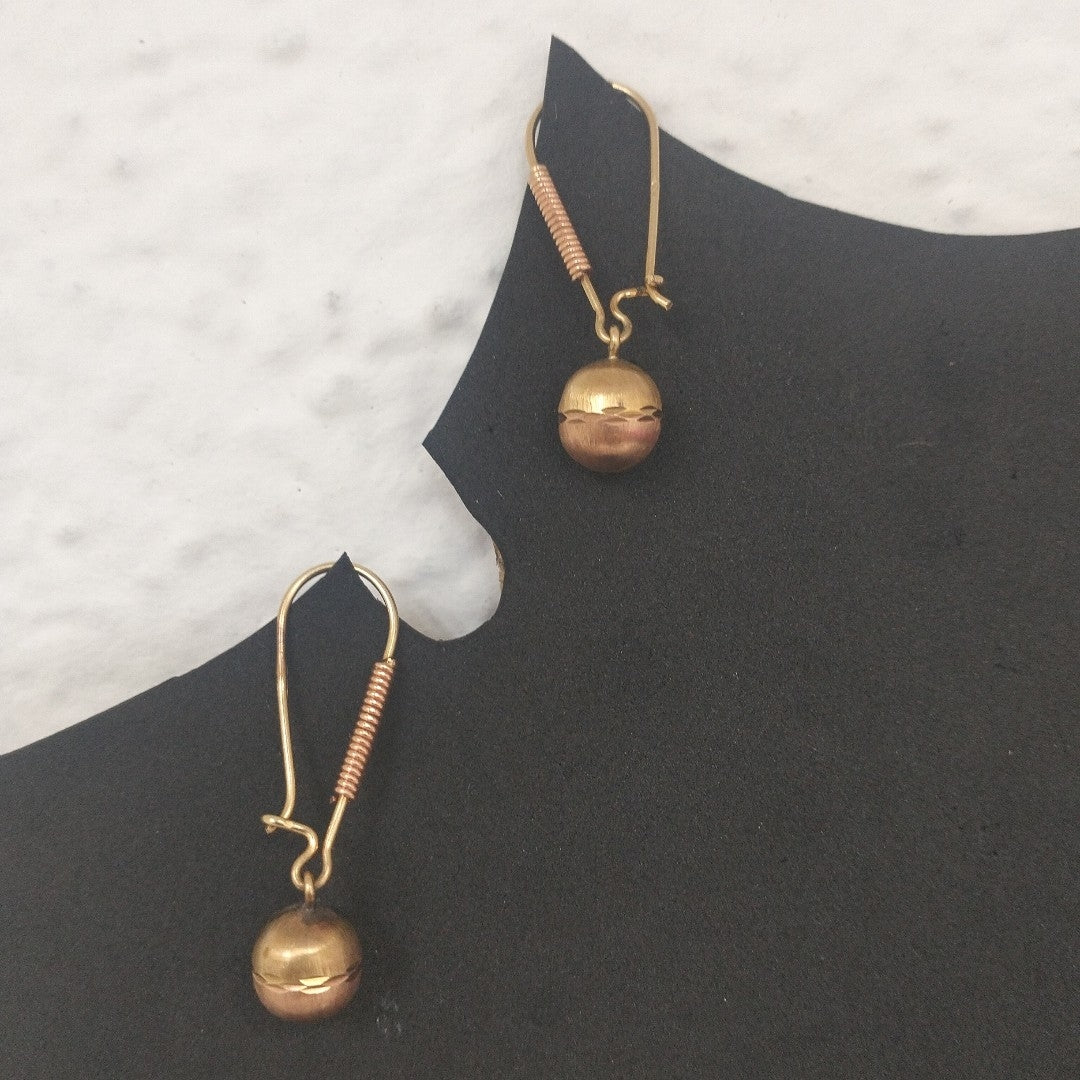 ARETES PAR ORO 10 K 3.3 GRMS (SEMINUEVO)