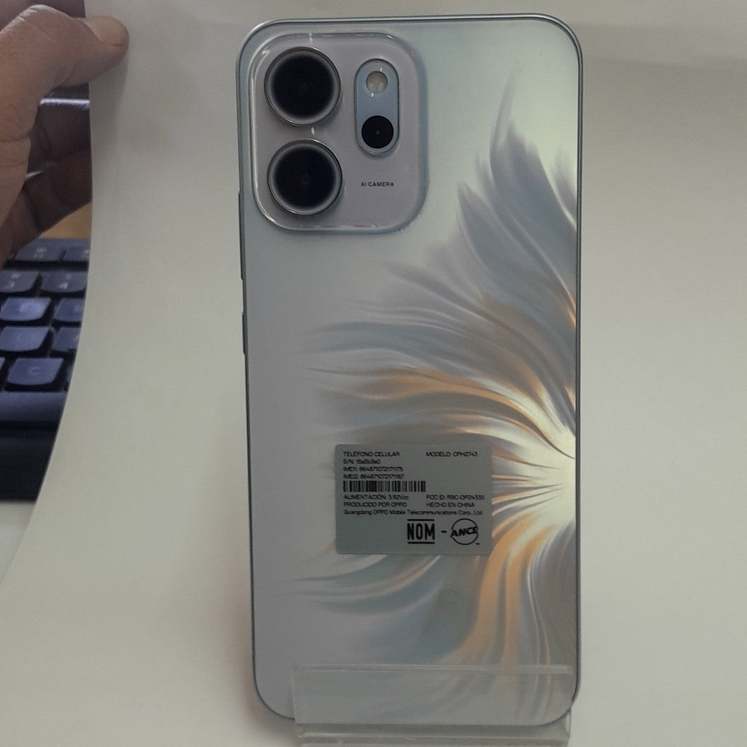 CELULAR OPPO  RENO 13F 5G CPH2699 (2025) 256 GB 12 GB RAM (SEMINUEVO)