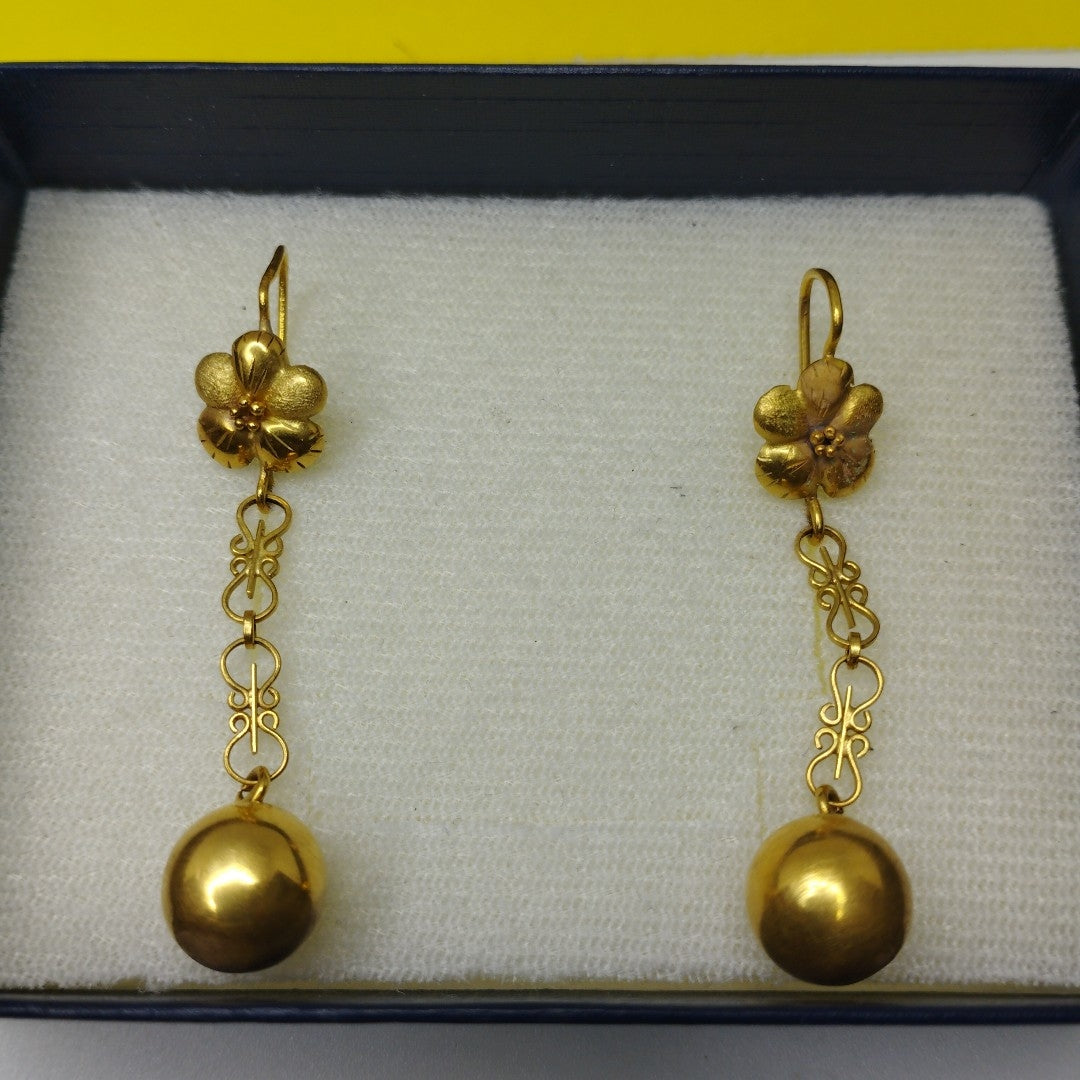 ARETES PAR ORO 18 K 3.2 GRMS (SEMINUEVO)
