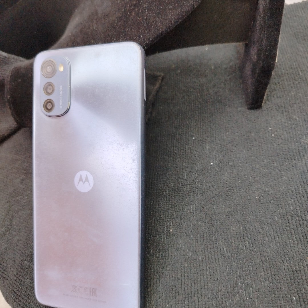 CELULAR MOTOROLA MOTO E32S XT2229-2 64 GB 4 GB RAM (SEMINUEVO)