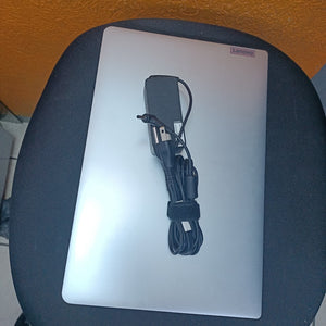 LAPTOP LENOVO IDEAPAD 1 15IGL7 (2024) 256 GB SSD 8 GB RAM (SEMINUEVO)