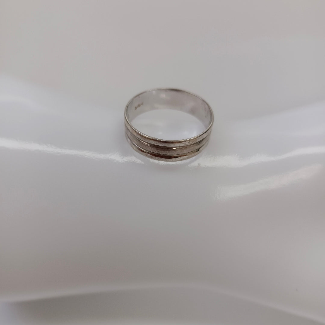 ANILLITO ORO, ORO BLANCO 14 K 2.5 GRMS (SEMINUEVO)