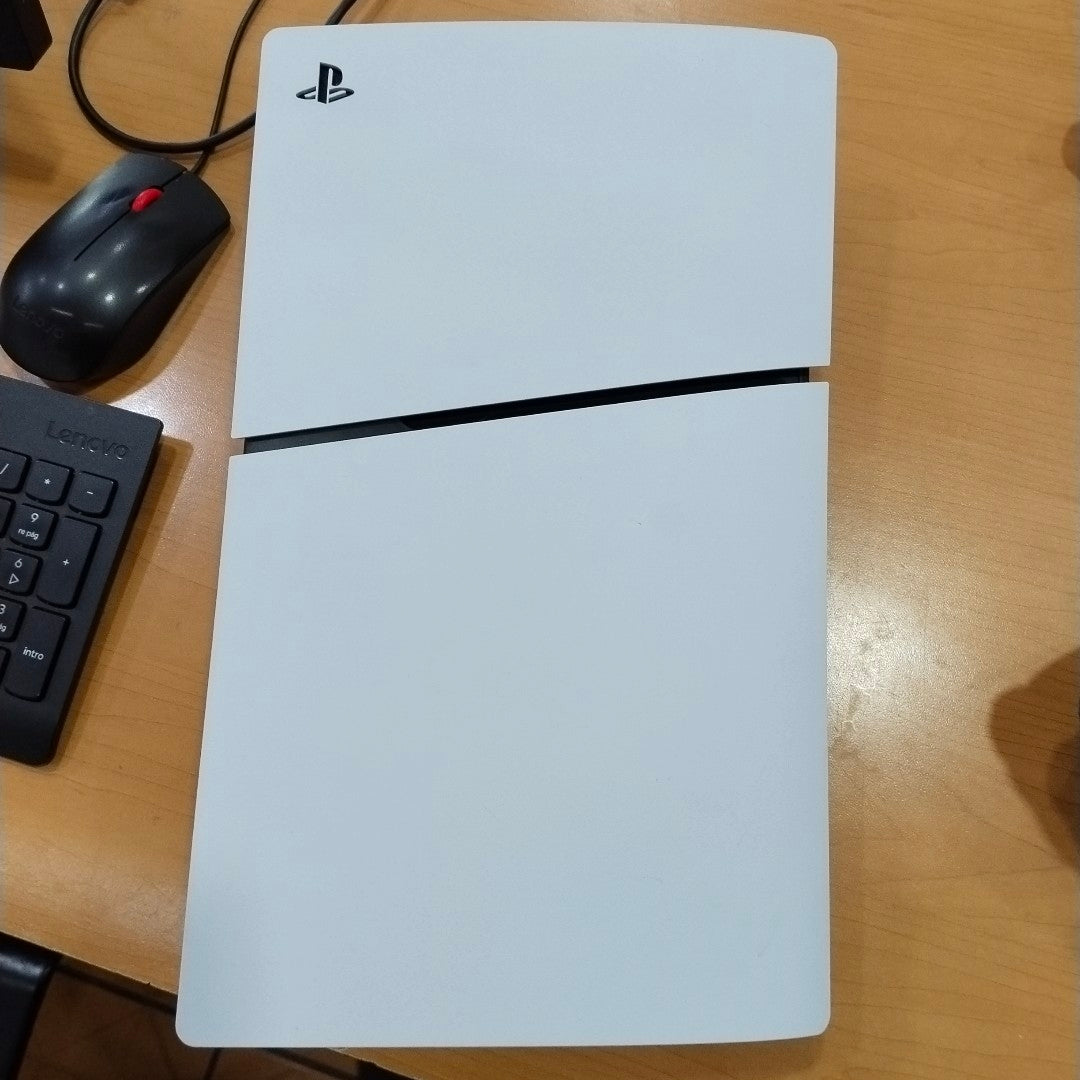 CONSOLA DE VIDEOJUEGO SONY PS5 DIGITAL 825 SSD (SEMINUEVO)
