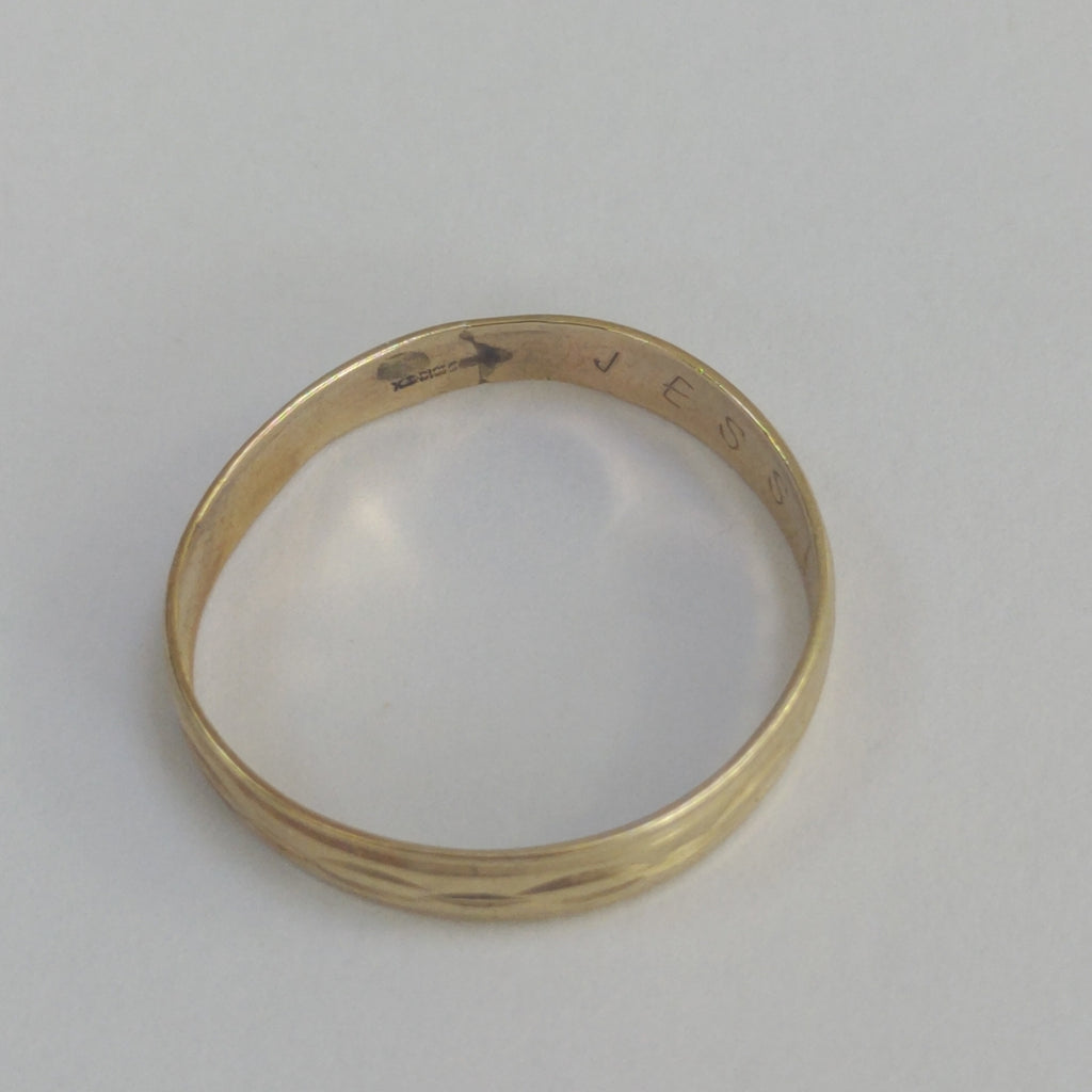 ANILLO ORO 10 K 1.7 GRMS (SEMINUEVO)