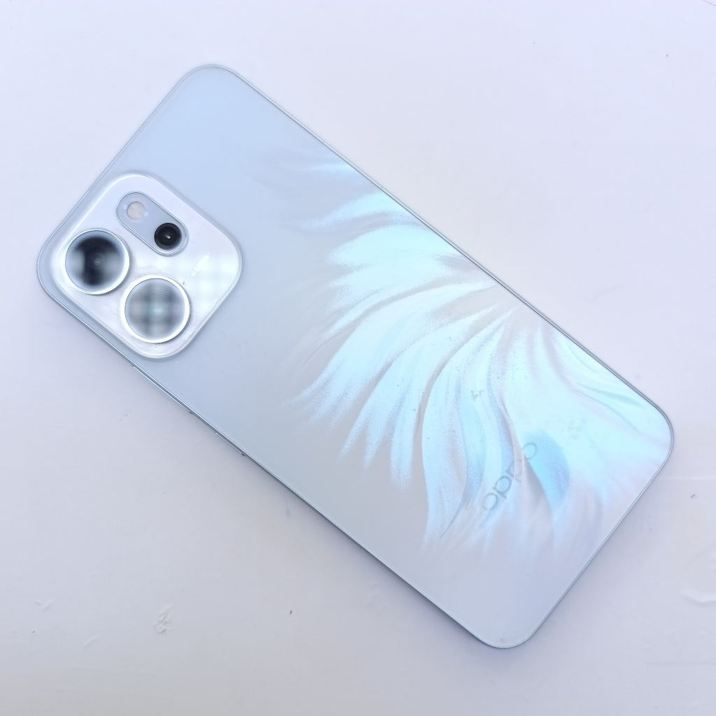 CELULAR OPPO  RENO 14 F CPH2743 (2025) 256 GB 12 GB RAM (SEMINUEVO)
