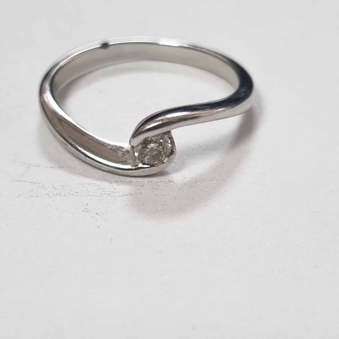 ANILLITO ORO BLANCO 14 K 2.2 GRMS (SEMINUEVO)