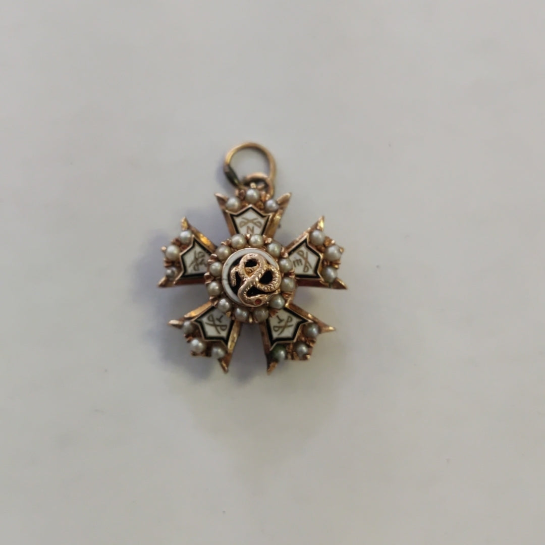 DIJE ORO 14 K 5.4 GRMS (SEMINUEVO)