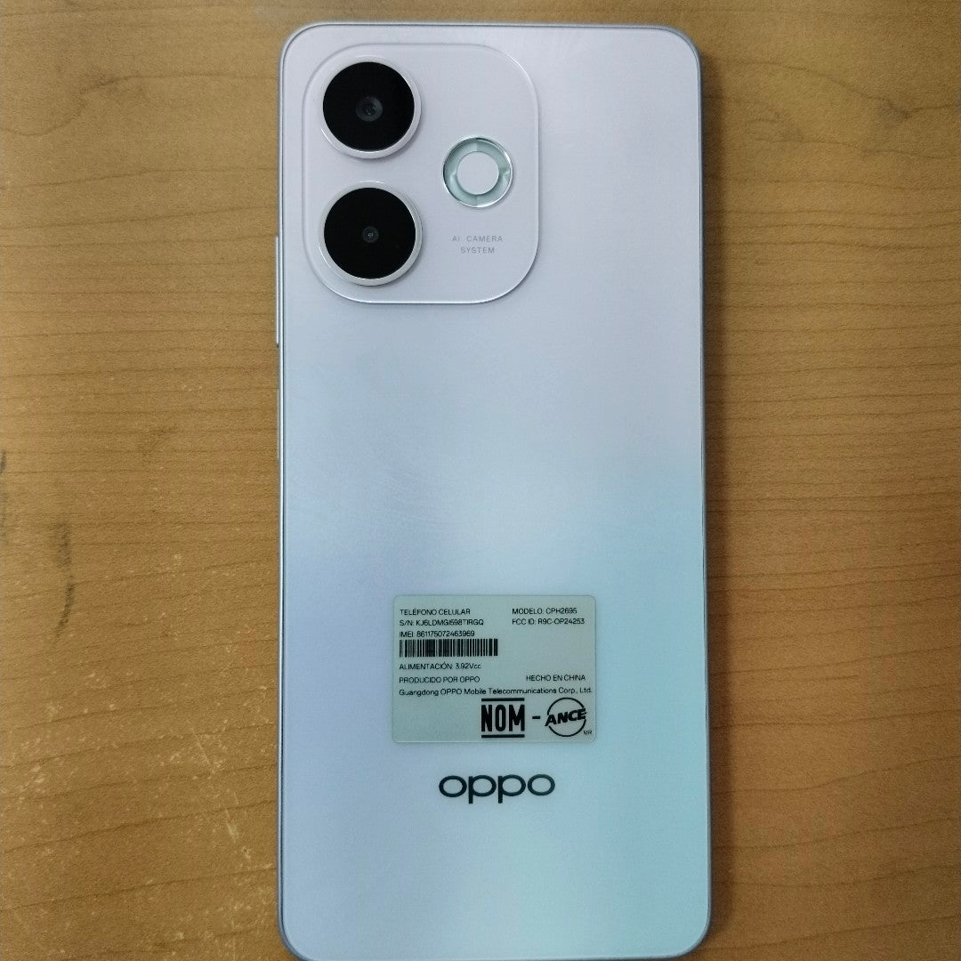 CELULAR OPPO A5 PRO 5G CPH2695 (2025) 256 GB 8 GB RAM (SEMINUEVO)