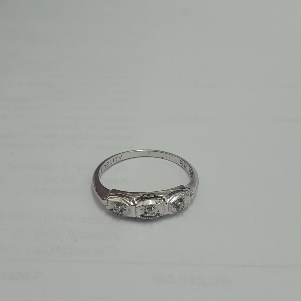 ANILLITO ORO, ORO BLANCO 14 K 1.7 GRMS (SEMINUEVO)