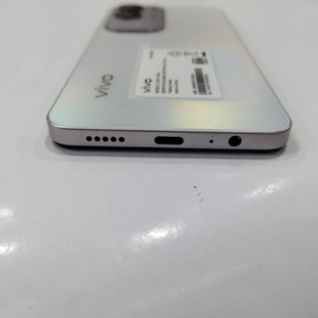 CELULAR VIVO Y19S V2419 (2024) 256 GB 8 GB RAM (SEMINUEVO)