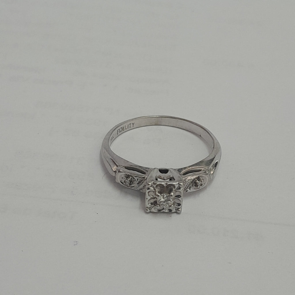 ANILLITO ORO, ORO BLANCO 14 K 2 GRMS (SEMINUEVO)