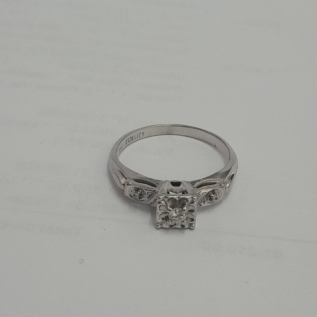 ANILLITO ORO, ORO BLANCO 14 K 2 GRMS (SEMINUEVO)