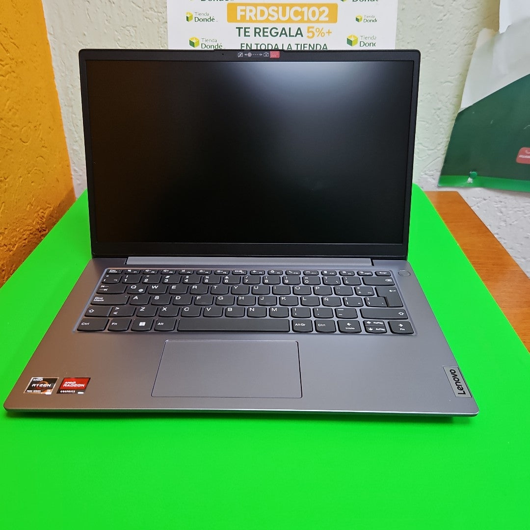 LAPTOP LENOVO V14 G4 AMN (2024) 512 GB SSD 16 GB RAM (SEMINUEVO)