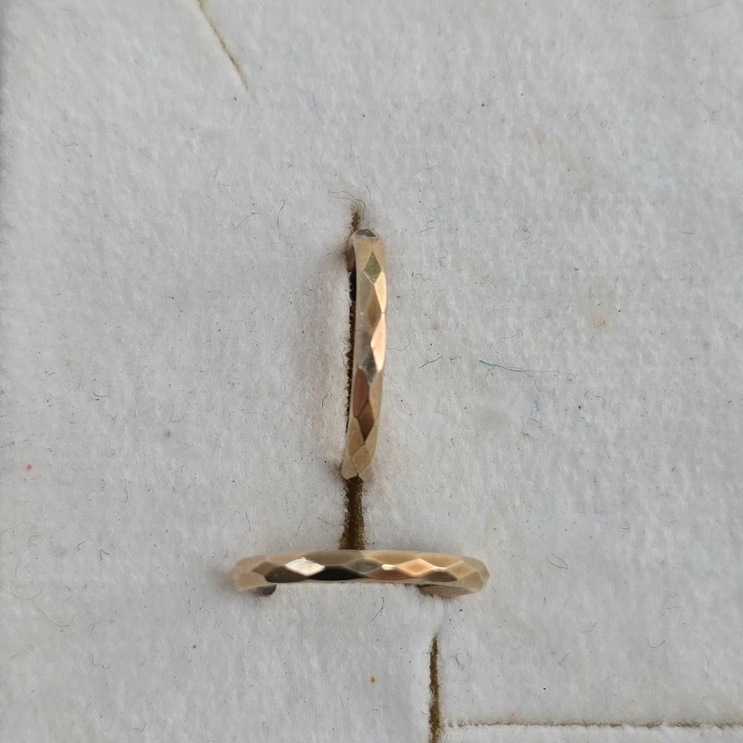 ARRACADAS PAR ORO 10 K 0.8 GRMS (SEMINUEVO)