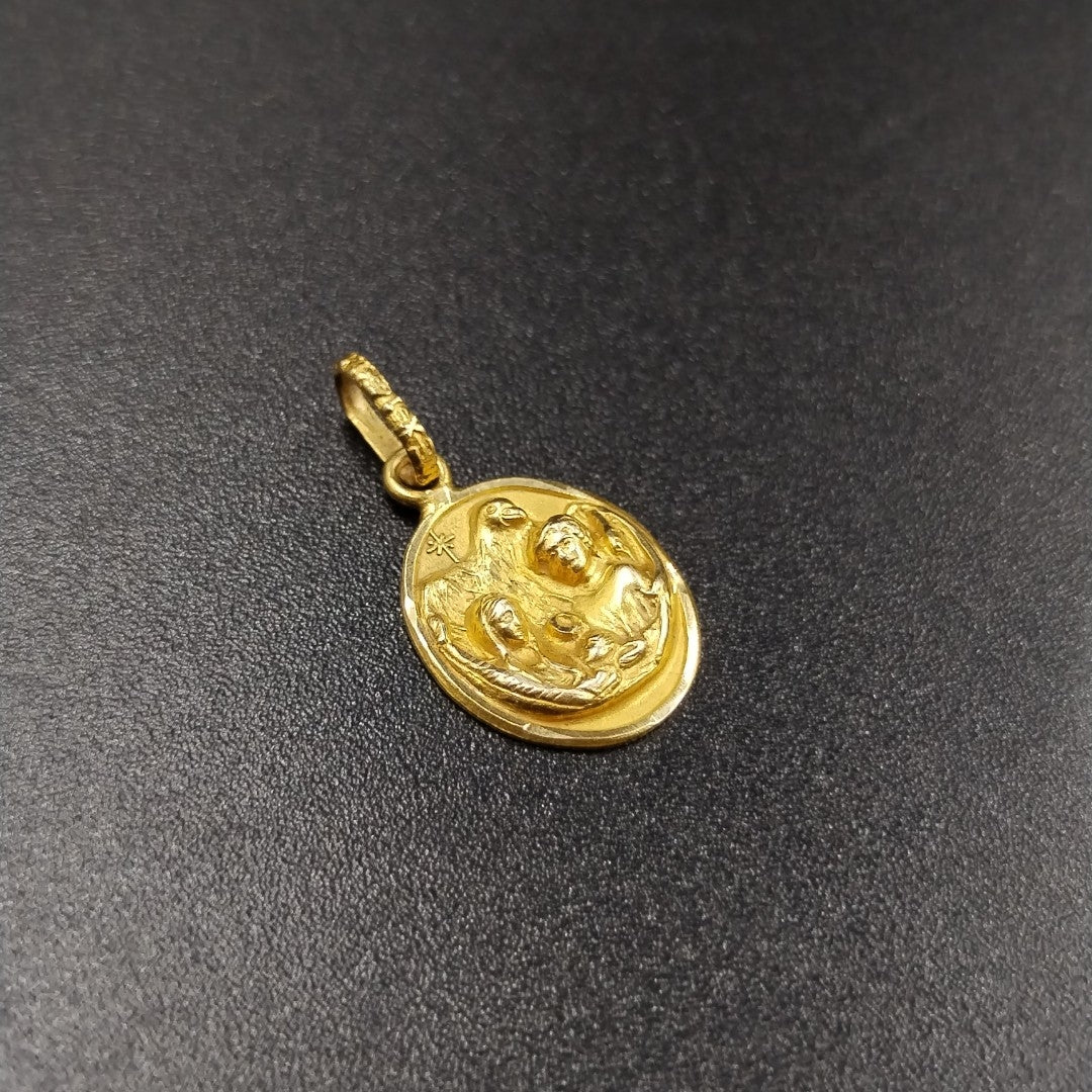 DIJE,MEDALLA RELIGIOSA ORO 14 K 0,90 GRMS (SEMINUEVO)