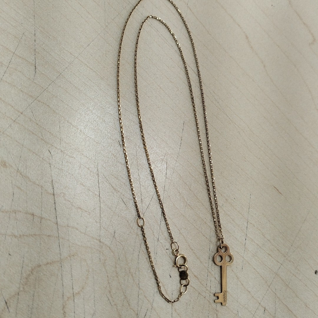 CADENA, DIJE ORO 10 K 2.3 GRMS (SEMINUEVO)