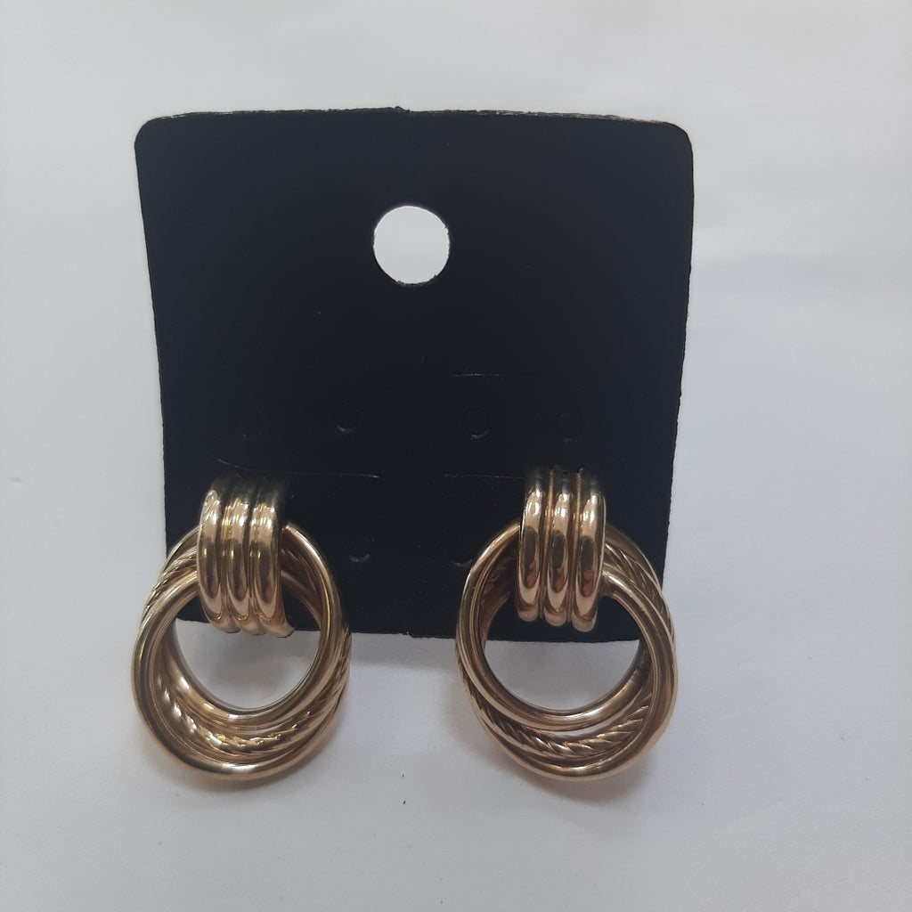 ARETES PAR ORO 14 K 4 GRMS (SEMINUEVO)