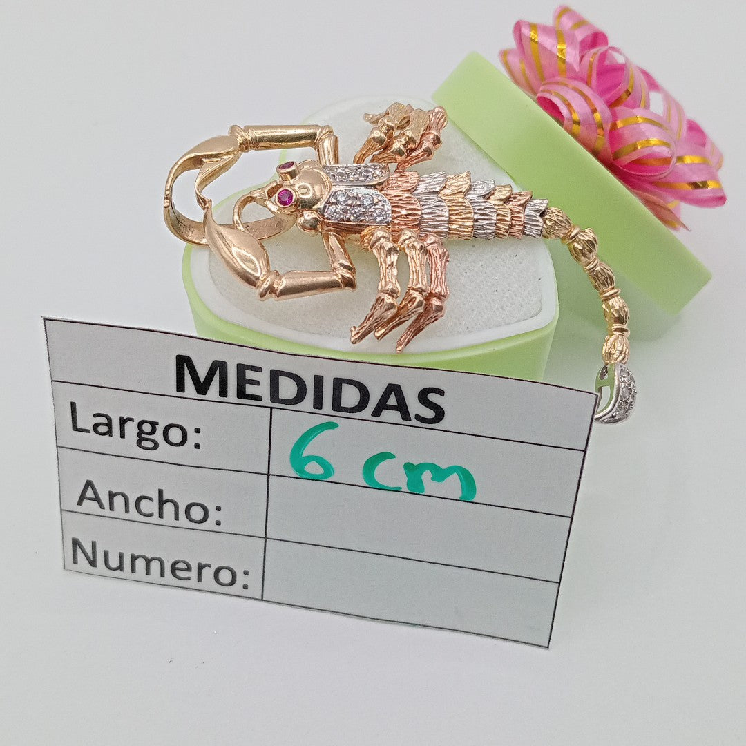 DIJE ORO COMBINADO 14 K 11.3 GRMS (SEMINUEVO)