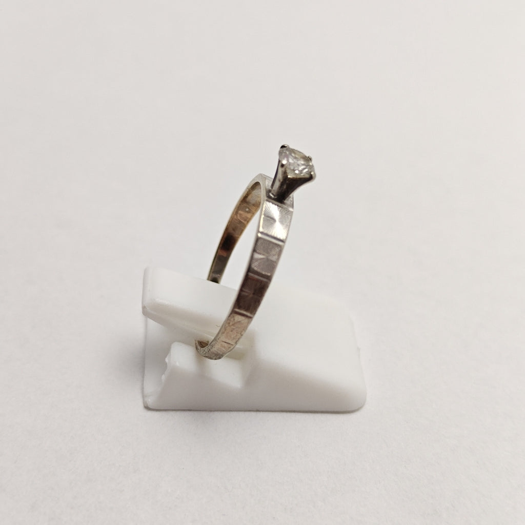 ANILLITO ORO BLANCO 14 K 1,80 GRMS (SEMINUEVO)