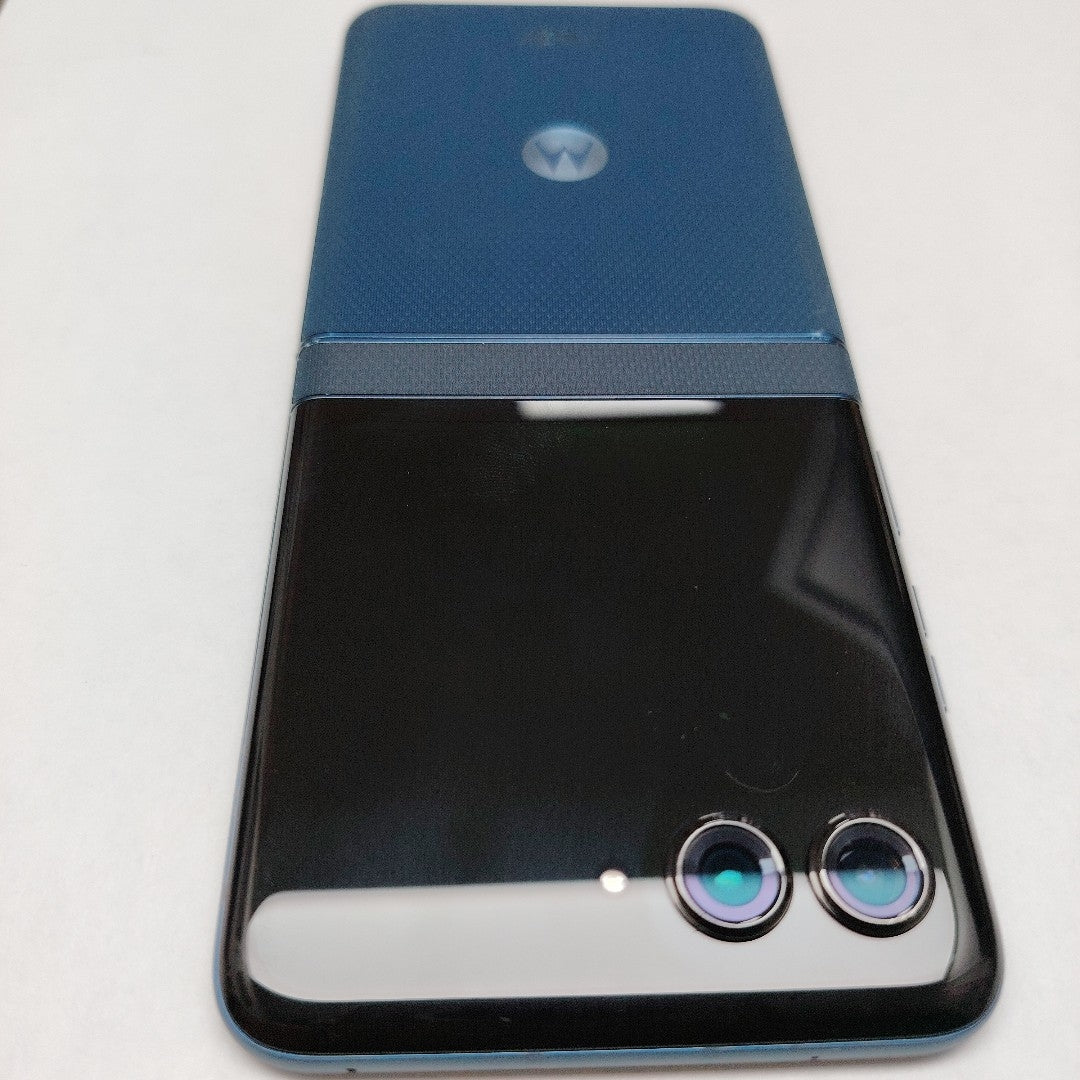 CELULAR MOTOROLA RAZR 60 XT2553-1 (2025) 512 GB 12 GB RAM (SEMINUEVO)