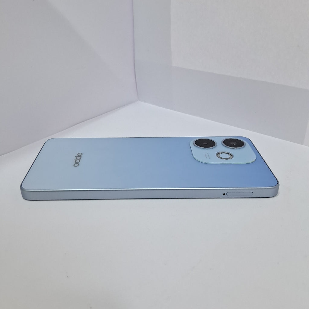 CELULAR OPPO A5 PRO CPH2711 (2025) 256 GB 8 GB RAM (SEMINUEVO)