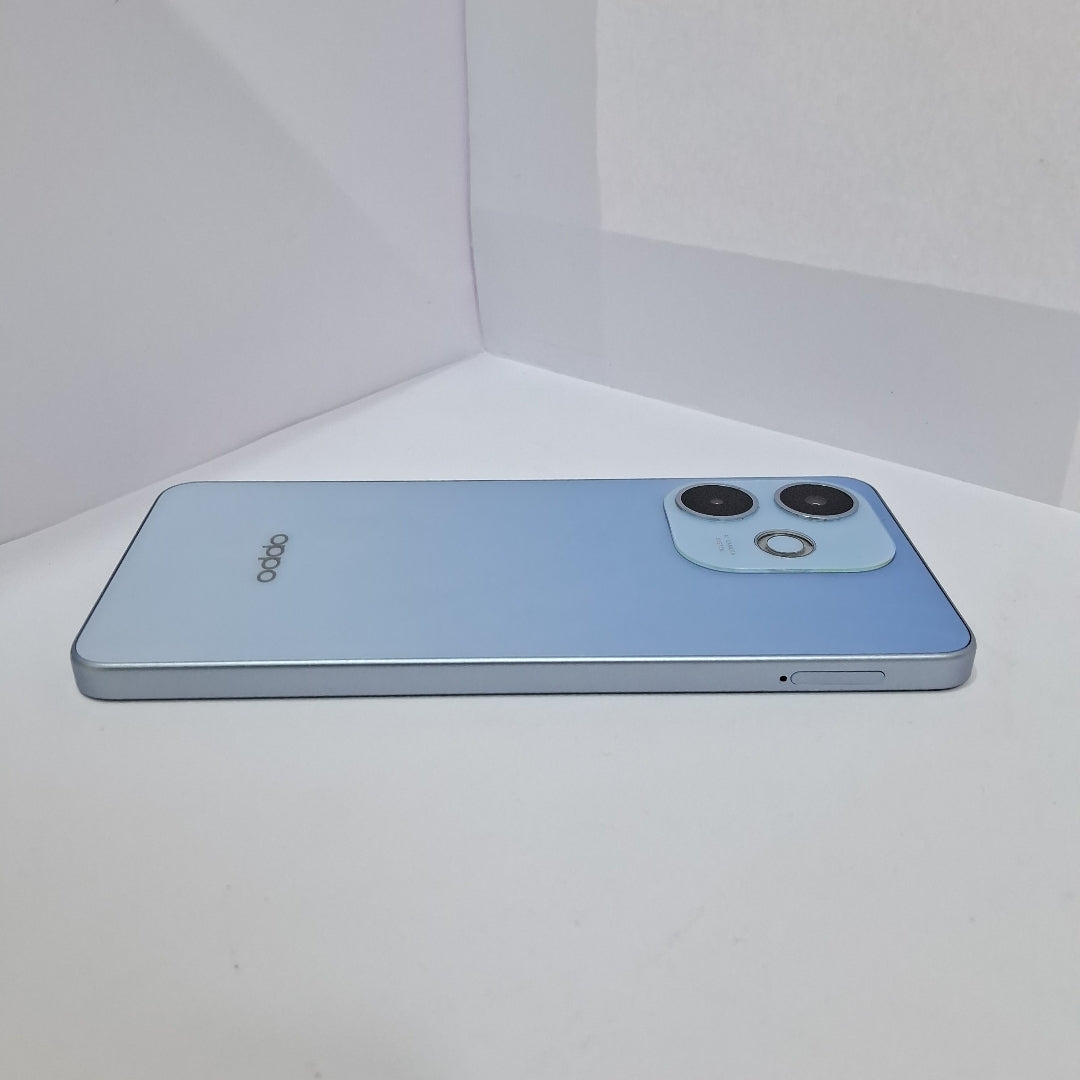 CELULAR OPPO A5 PRO CPH2711 (2025) 256 GB 8 GB RAM (SEMINUEVO)