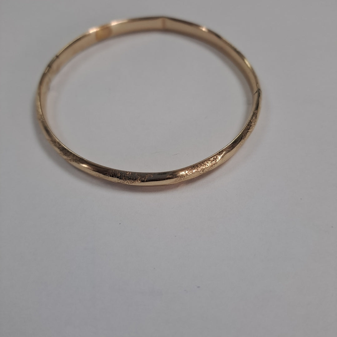PULSERA RIGIDA ORO 10 K 5.3 GRMS (SEMINUEVO)