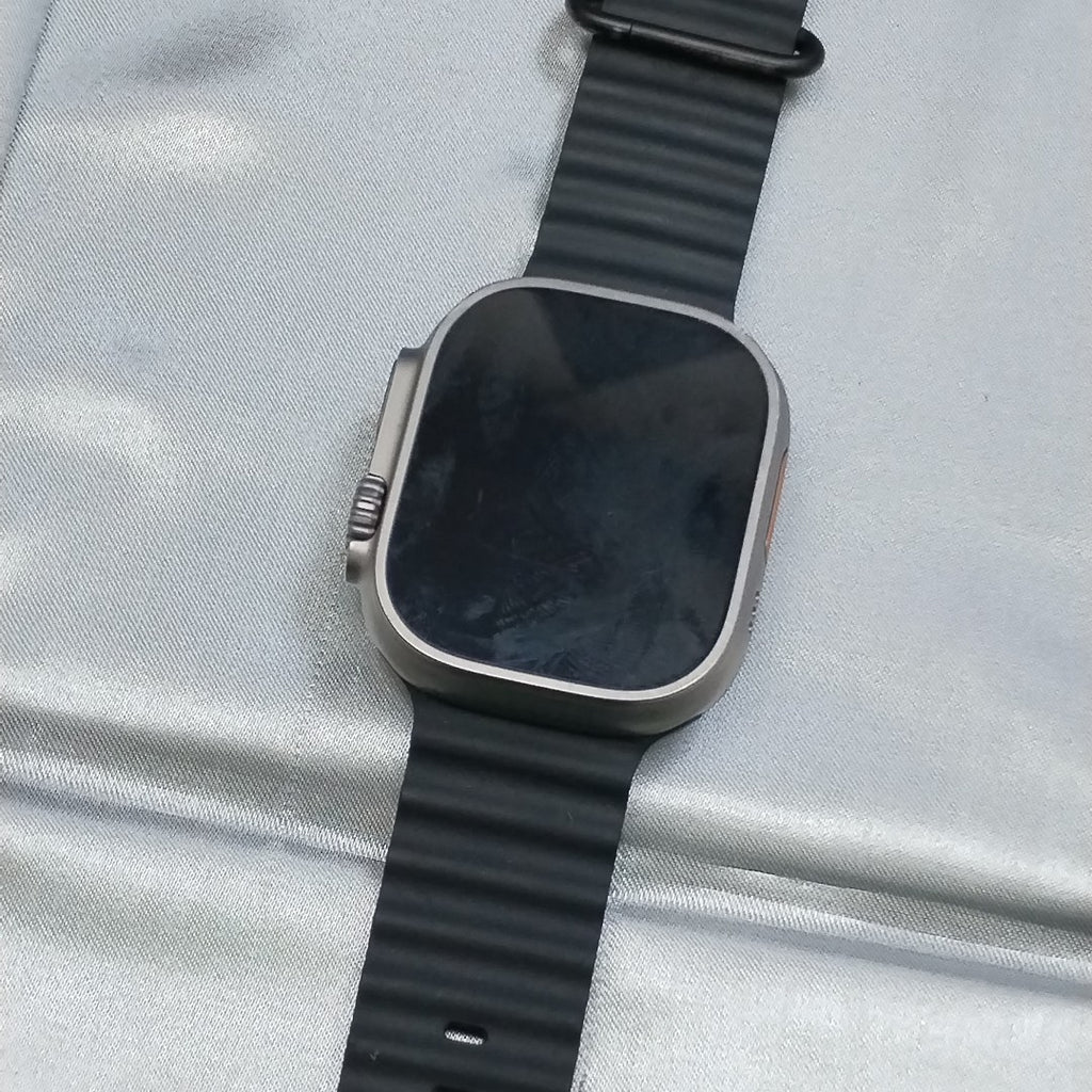 SMARTWATCH APPLE ULTRA TITANIO A2622 49 MM GPS + CELULAR (SEMINUEVO)
