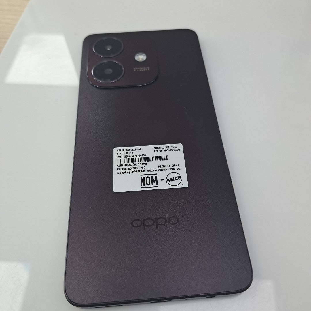 CELULAR OPPO A40 CPH2669 (2024) 256 GB 4 GB RAM (SEMINUEVO)