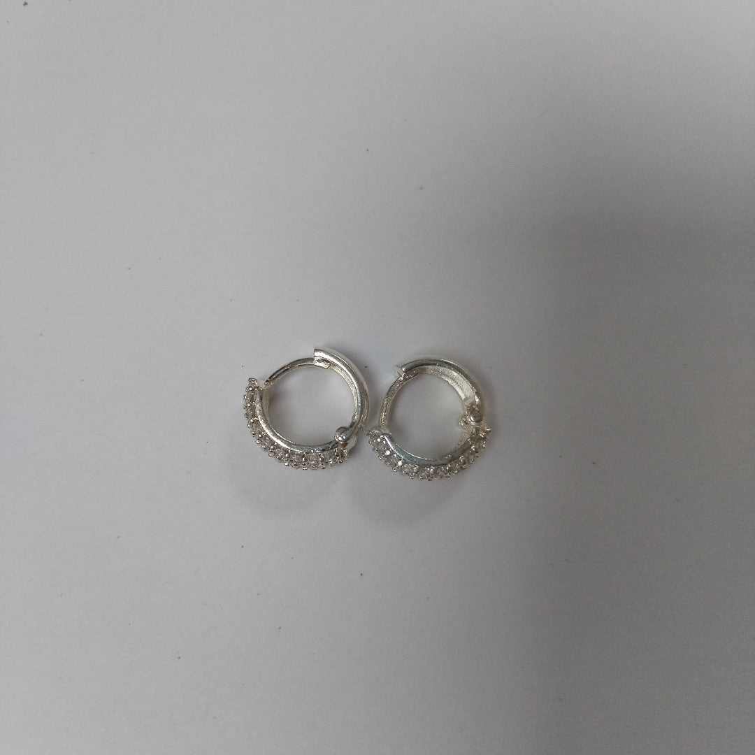 HUGGIES C/CIRCONIAS PLATA .925 5.6 GR (NUEVO)