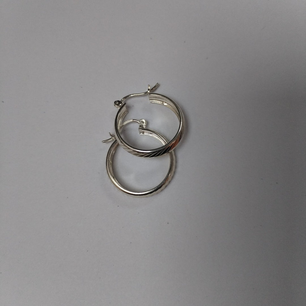 PAR ARRACADAS FACETADAS PLATA .925 2.3 GR (NUEVO)