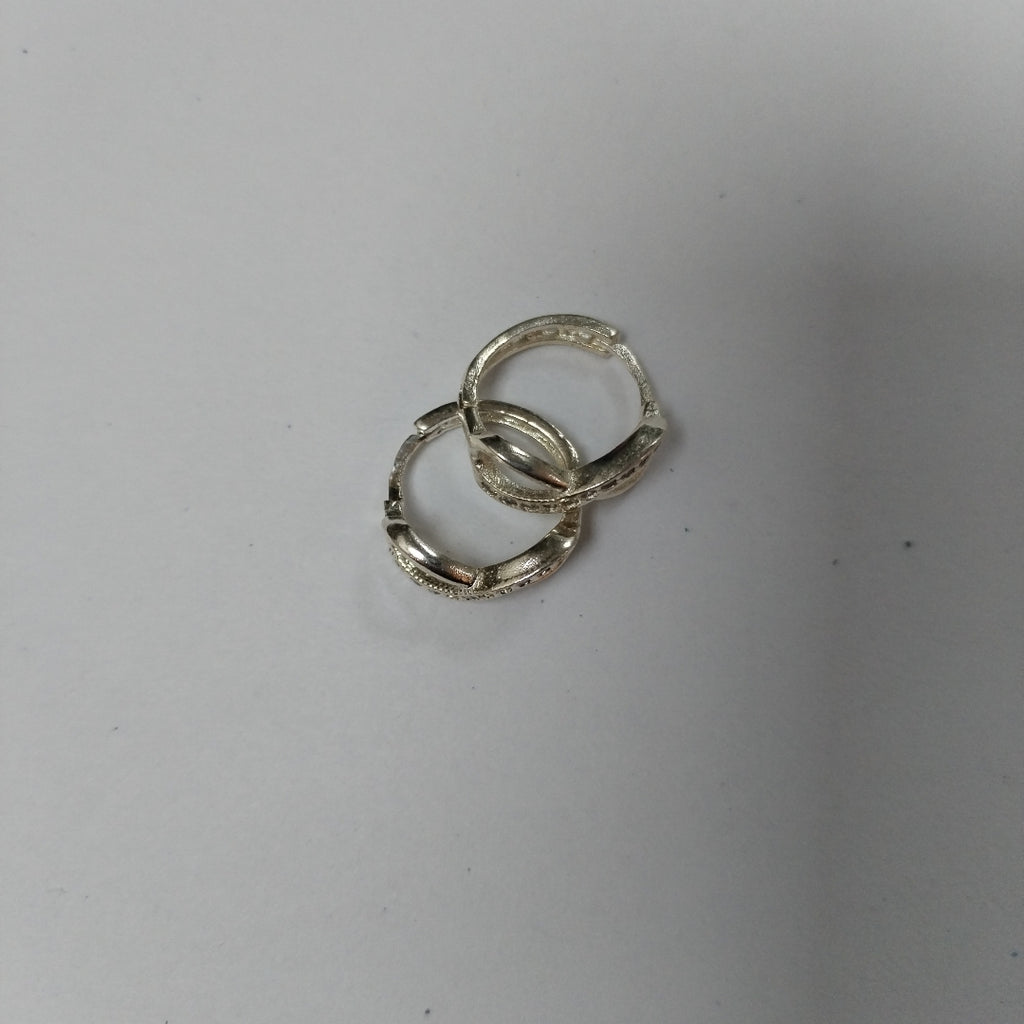 HUGGIES INFINITO CIRCONIAS PLATA .925 2.4 GR (NUEVO)