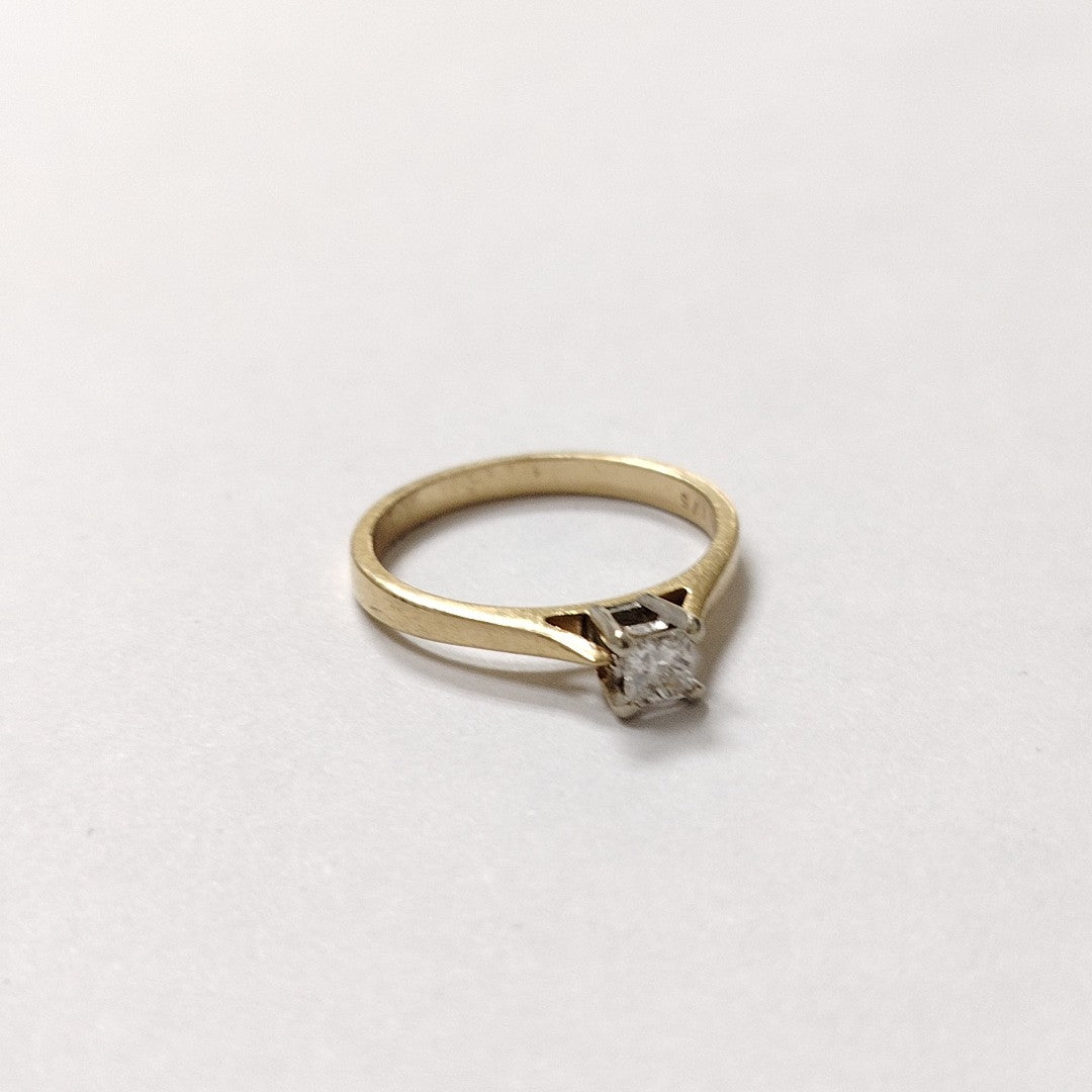 ANILLO ORO 14 K 2.6 GRMS (SEMINUEVO)