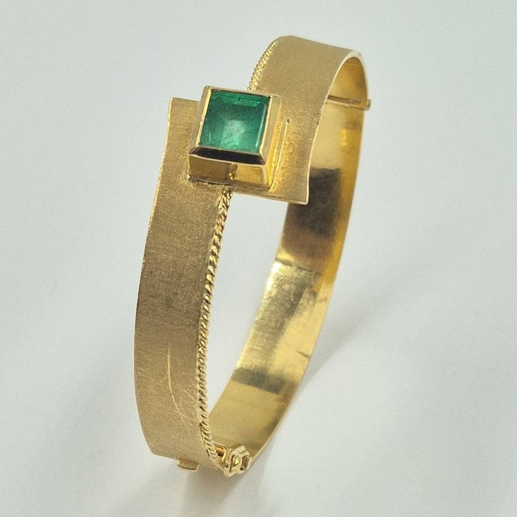 PULSERA RIGIDA ORO 18 K 28,80 GRMS (SEMINUEVO)