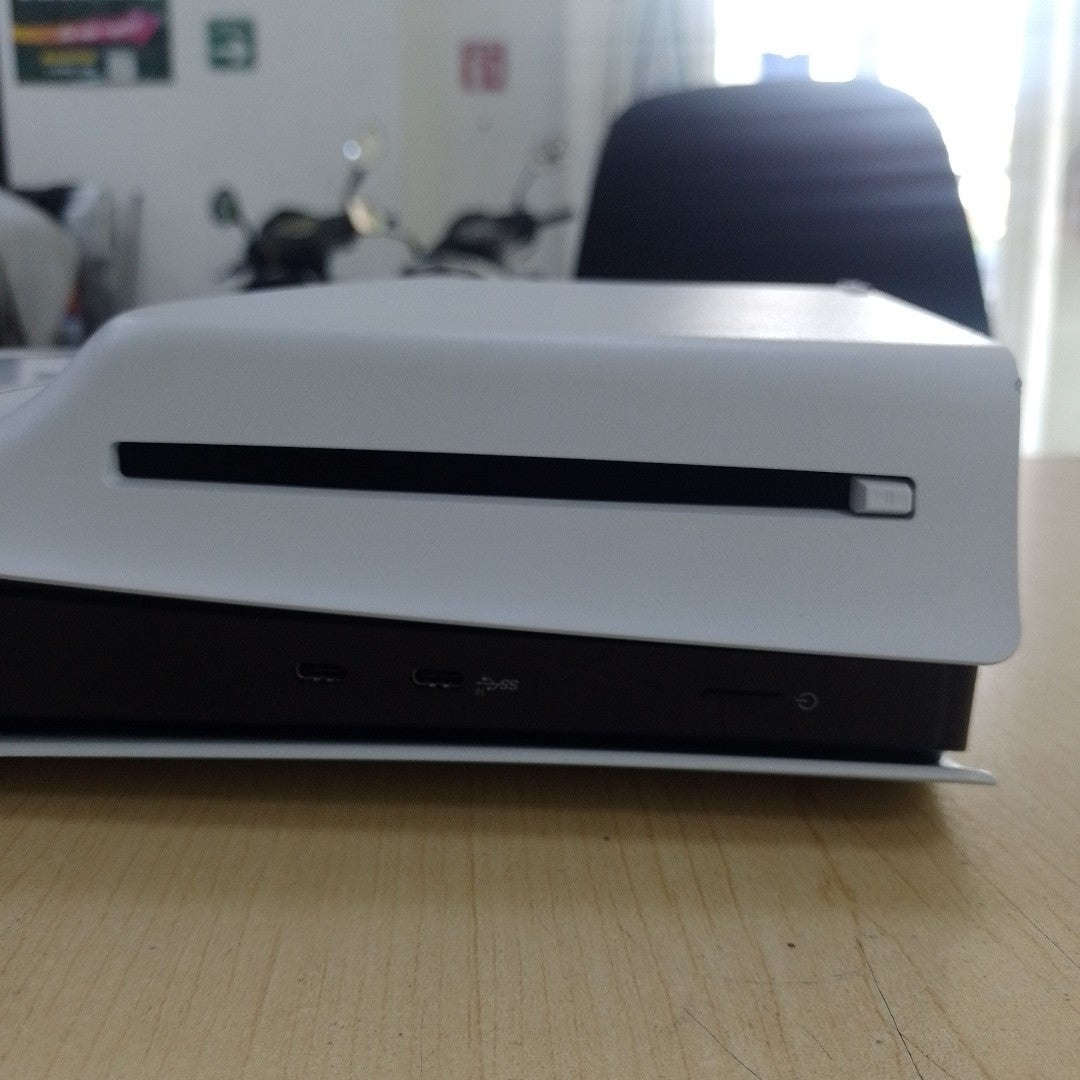 CONSOLA DE VIDEOJUEGO SONY PS5 SLIM 1 TB SSD (SEMINUEVO)