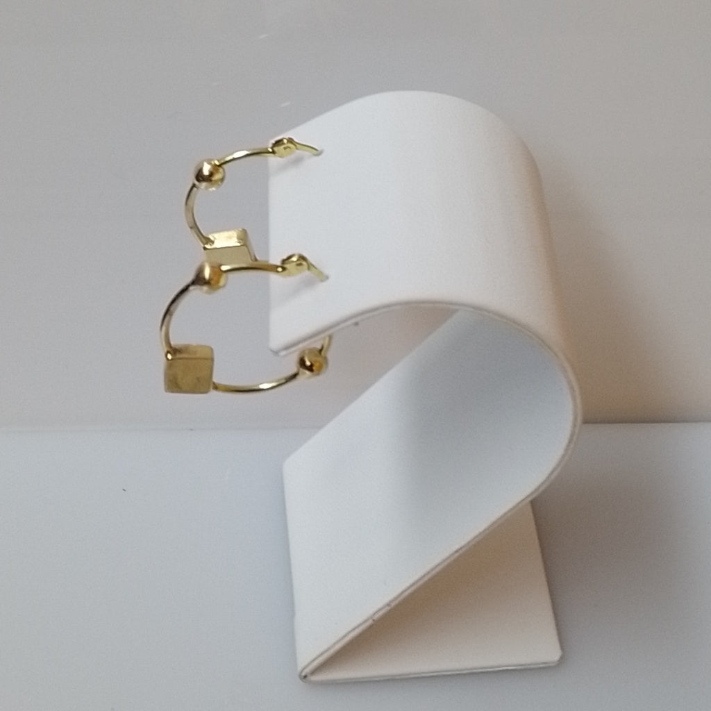 ARRACADAS PAR ORO 14 K 6.4 GRMS (SEMINUEVO)
