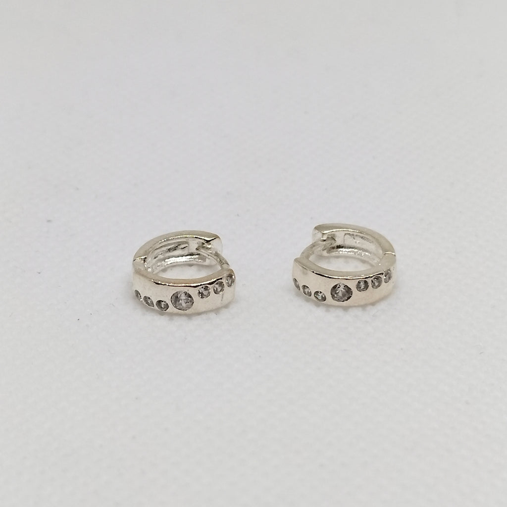 ARRACADAS C/CIRCONIAS PLATA .925 2.1 GR (NUEVO)