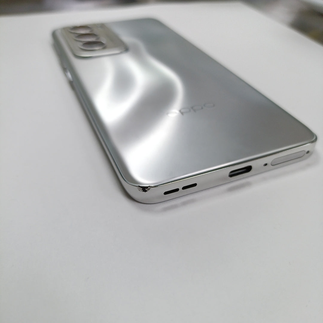 CELULAR OPPO RENO12 5G CPH2625 (2024) 512 GB 12 GB RAM (SEMINUEVO)