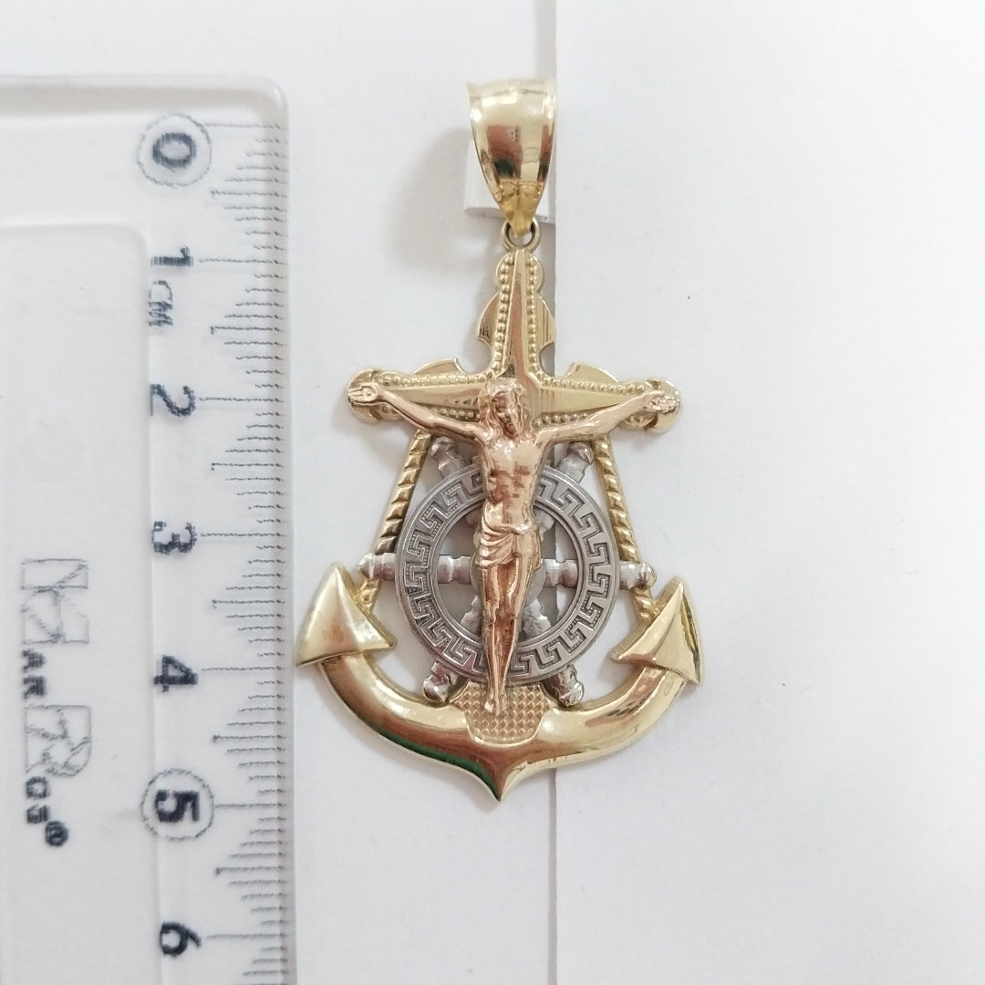 CRISTO EN ANCLA ORO COMBINADO 14 K 6.9 GRMS (SEMINUEVO)