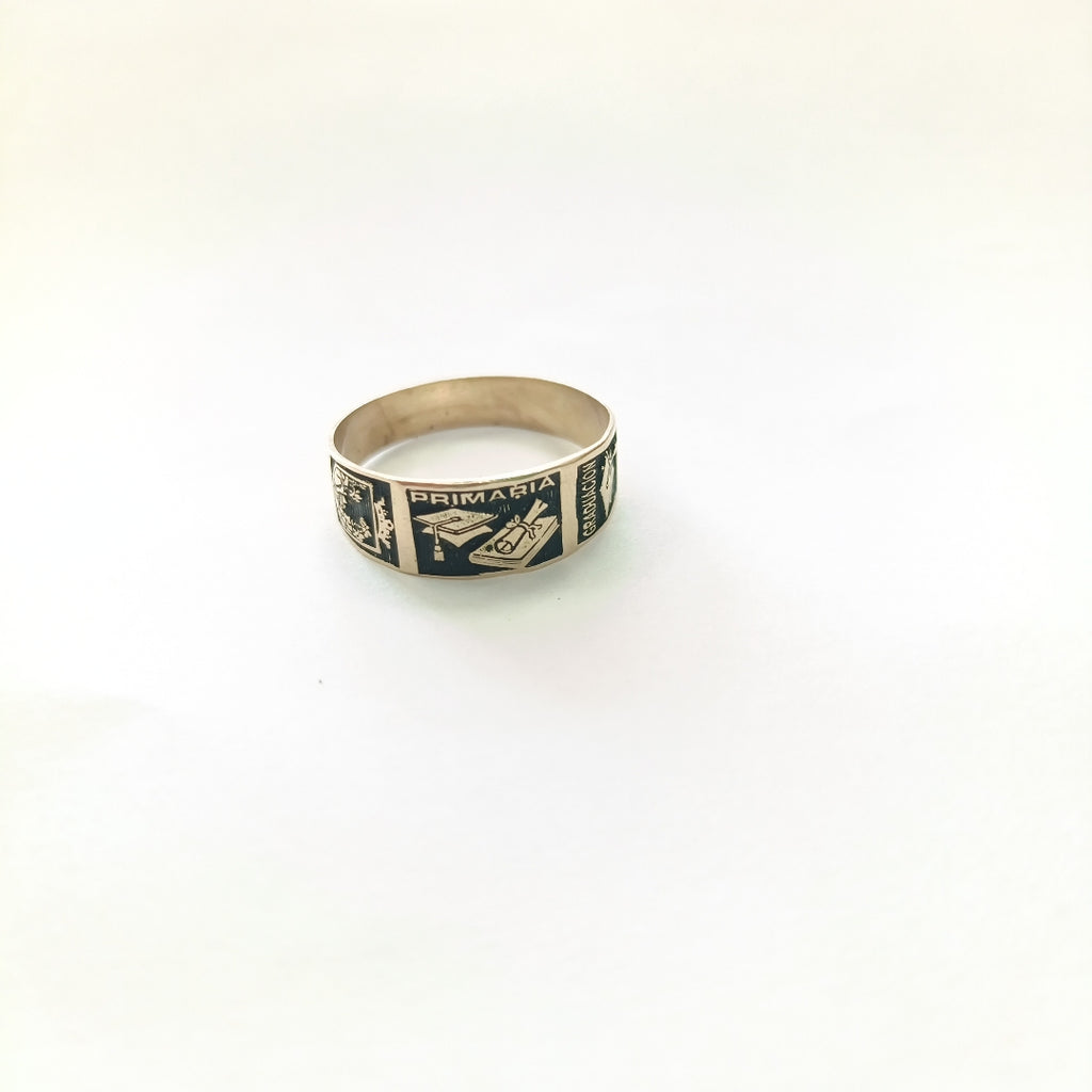 ANILLO DE GRADUACIÓN ORO 8 K 1.6 GRMS (SEMINUEVO)
