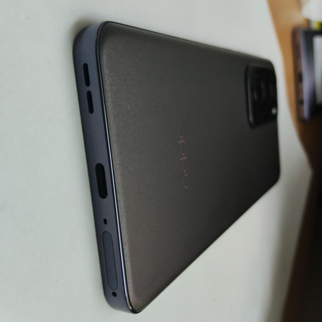 CELULAR OPPO RENO12 5G CPH2625 (2024) 512 GB 12 GB RAM (SEMINUEVO)