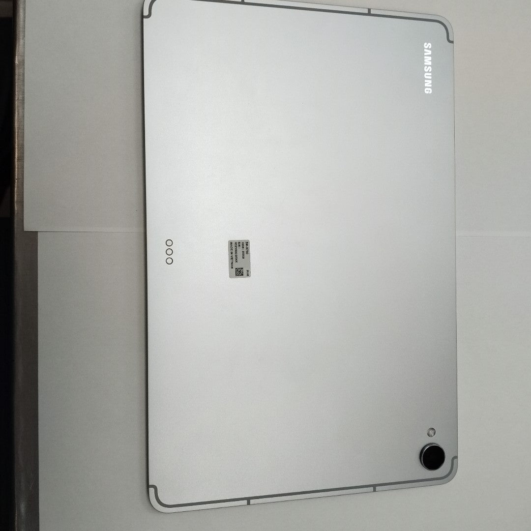 TABLETA SAMSUNG GALAXY TAB S11 SM-X730 (2025) 256 GB 12 GB RAM (SEMINUEVO)