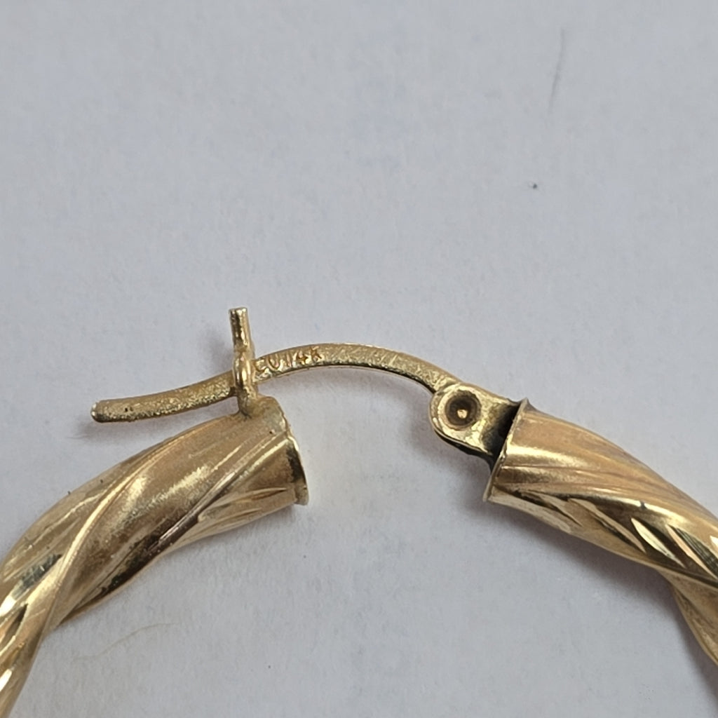 ARRACADAS PAR ORO 14 K 4.2 GRMS (SEMINUEVO)