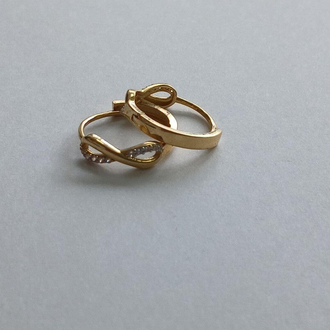 HUGGIES ORO 14K 2.1 (NUEVO)