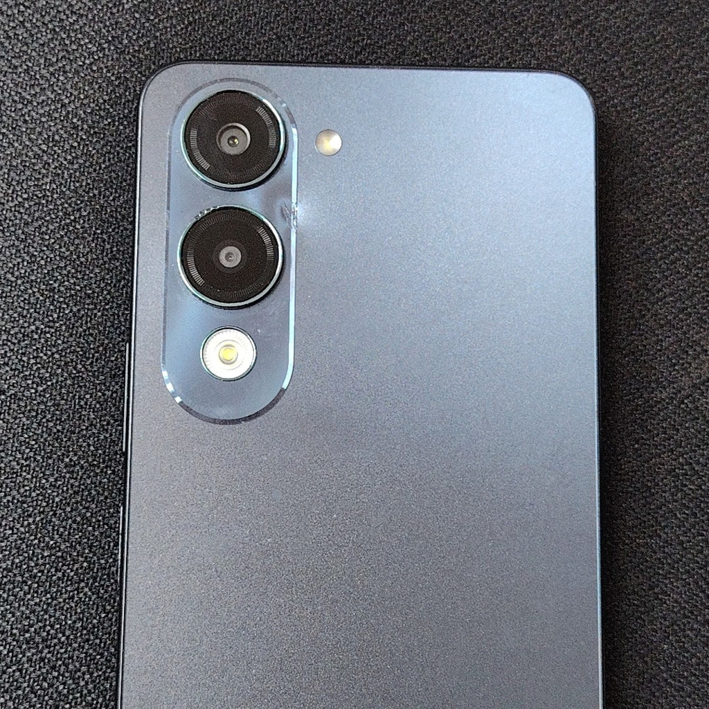 CELULAR VIVO Y04 V2430 (2025) 256 GB 4 GB RAM (SEMINUEVO)