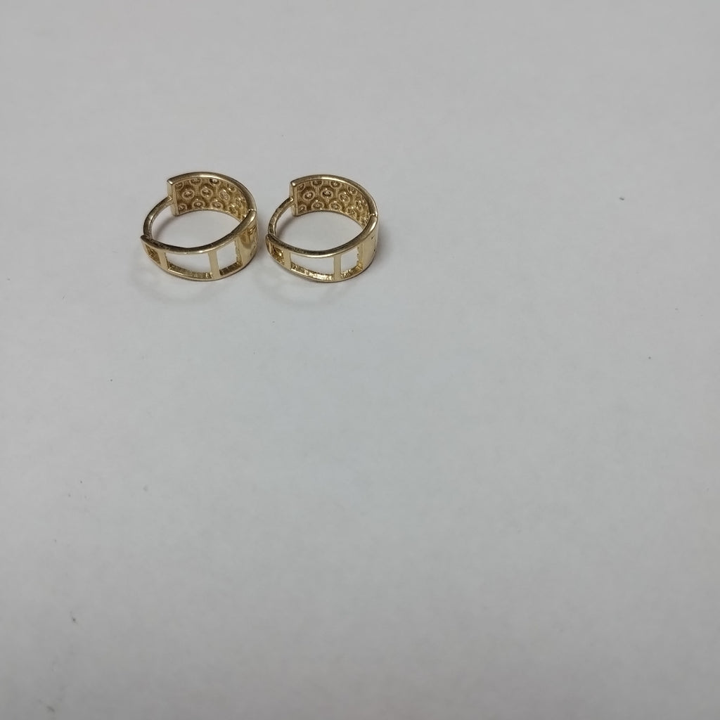 HUGGIES ORO 14K 2.5 (NUEVO)