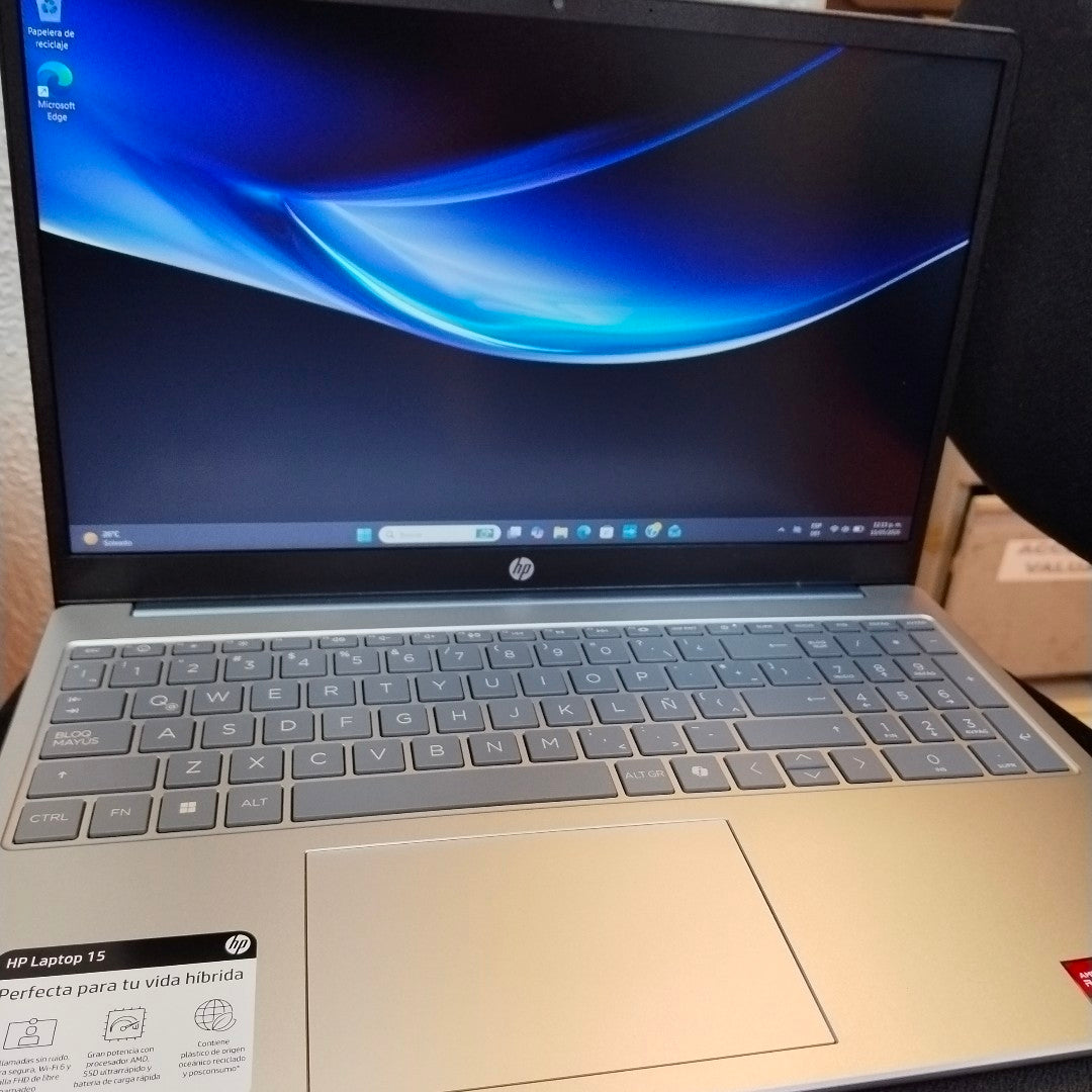 LAPTOP HP 15-FC0230LA (2025) 512 GB SSD 8 GB RAM (SEMINUEVO)