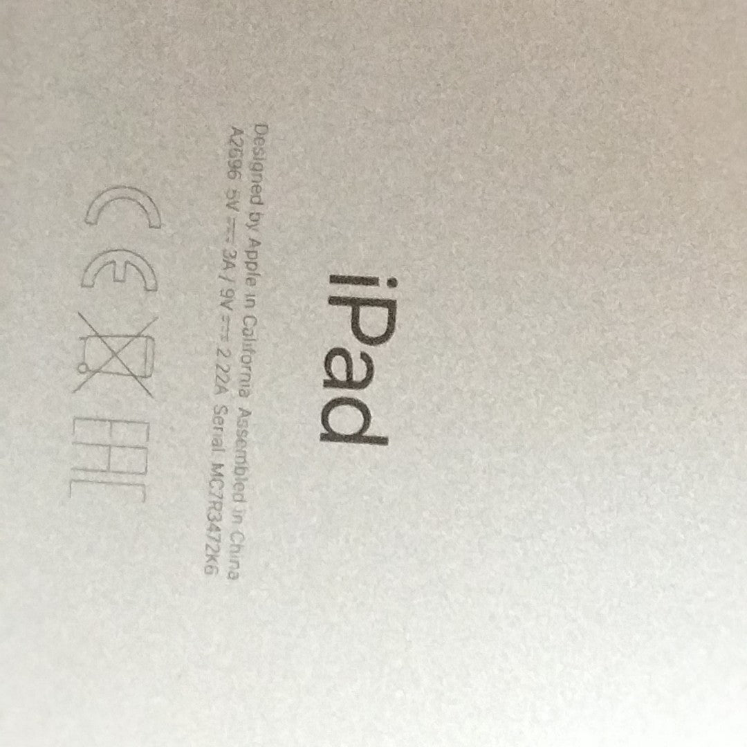 TABLETA APPLE IPAD 10 A2696 256 GB 4 GB RAM (SEMINUEVO)