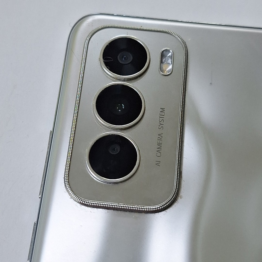 CELULAR OPPO RENO12 5G CPH2625 (2024) 512 GB 12 GB RAM (SEMINUEVO)